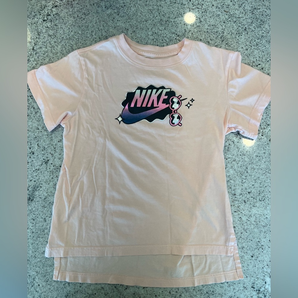 NWOT Girls Nike Shirt Youth Large